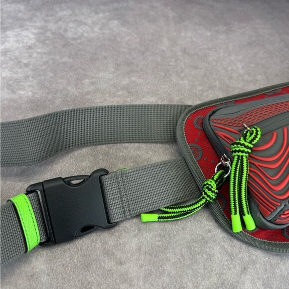 Gucci NEW Graphic Red Gray Men's Bag - Picture 8 of 14